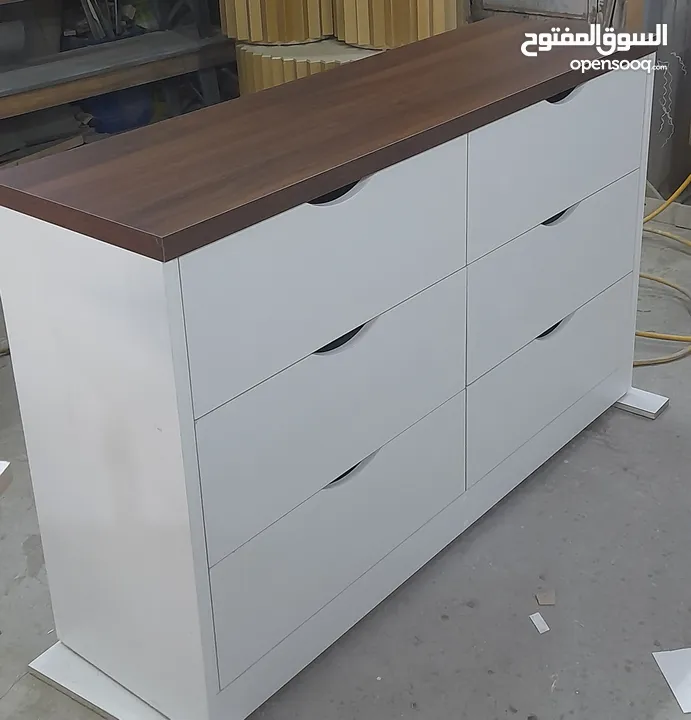 كمدينات جميع الوان اتواليت تسريحه جميع المقاسات خشب لاتيه او حسب الطلب