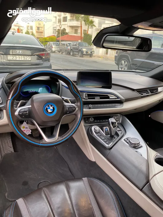 سياره BMW  i8 للبيع