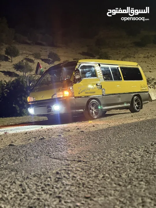 H100    2002 للبيع