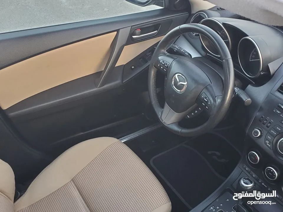 مازدا 3 زوووم موديل 2013 فل كامل مع الفتحه بأعلى صنف ومواصفات من فئتها  MAZDA 3 ZOOM MODEL 2013