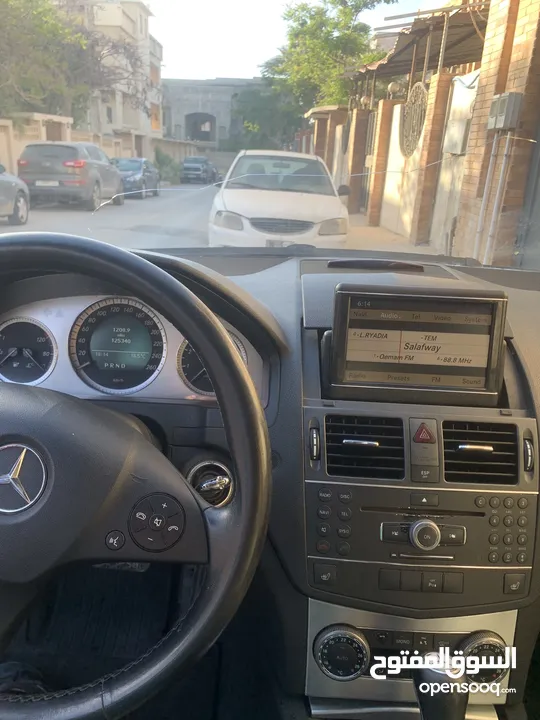 مرسيدس بنز c300 الدار