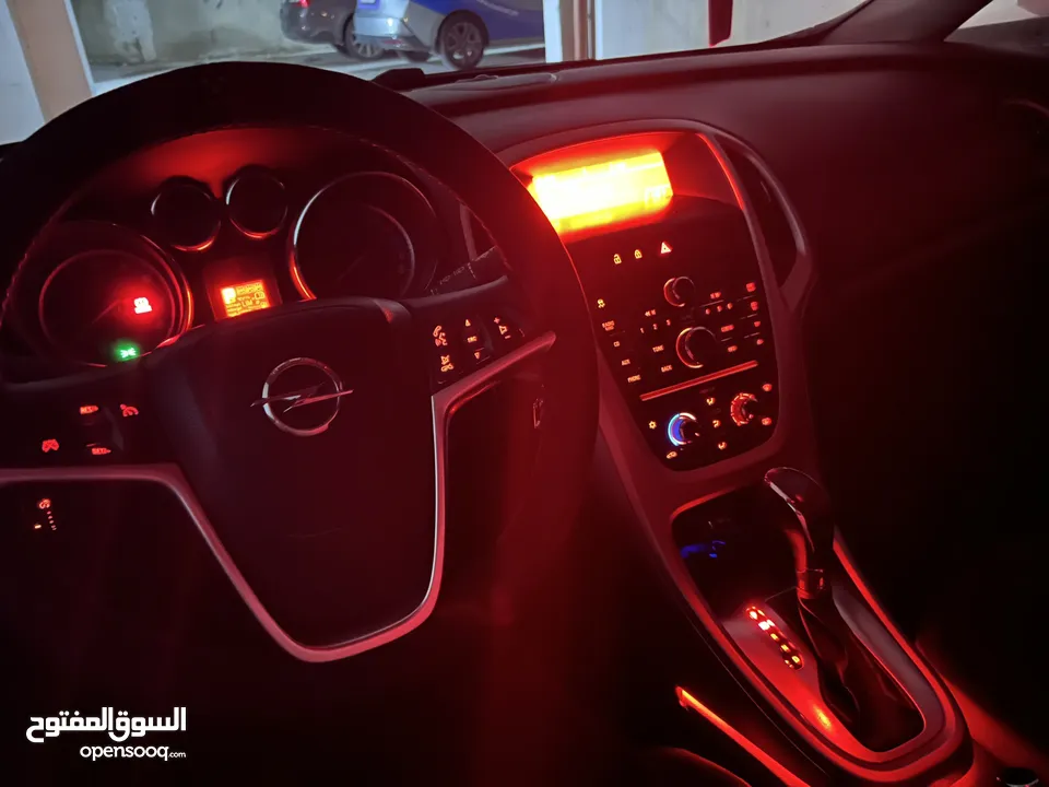opel astra 2011