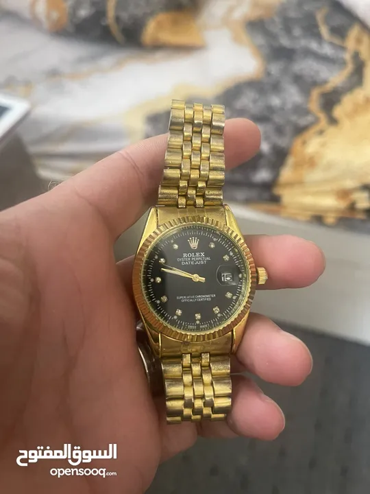 اربع ساعات للبيع