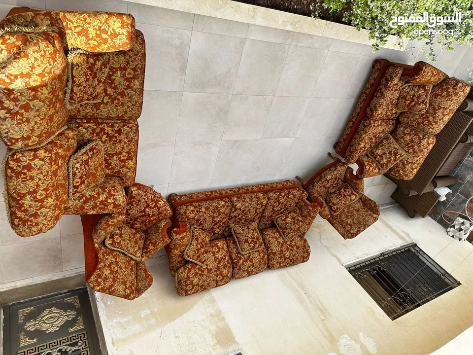 طقم كنب غرفة ضيوف بسعر مغري