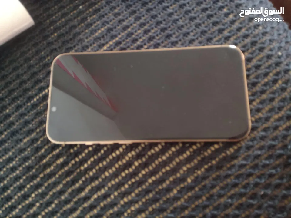 الجهاز ولا شخط iPhone 13 pro للبيع او للبدل