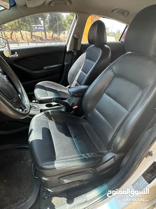 KIA  K3 3جيد