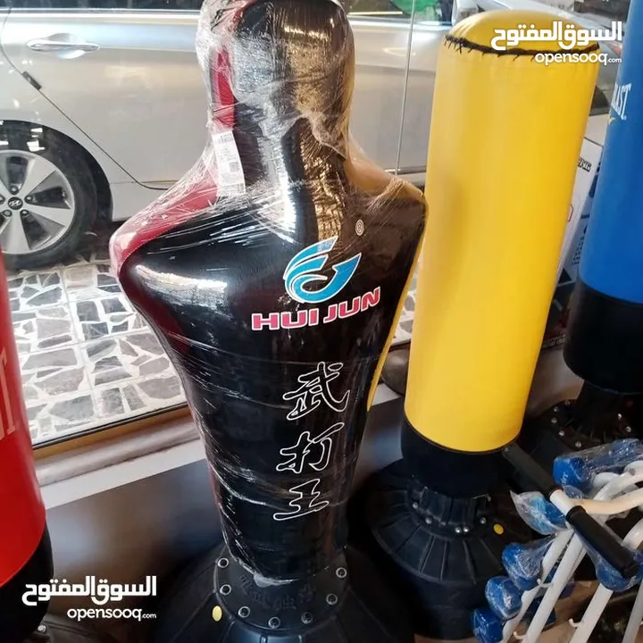 ستاند ملاكمه بوكسينغ بجميع أشكالهم مميزه أعلى صنف بأفضل الأسعار يوجد خدمة توصيل لجميع المحافظات