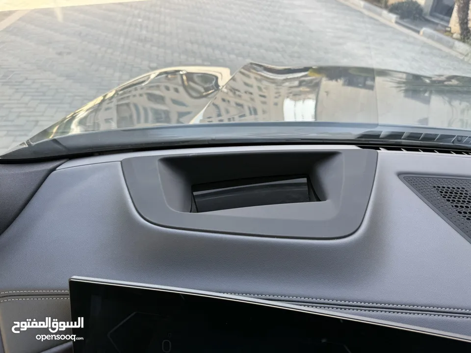 BMW X5 50e ترخيص   محرك 3000 هايبرد plug in/يقطع على الشحنه 100 كيلو متر