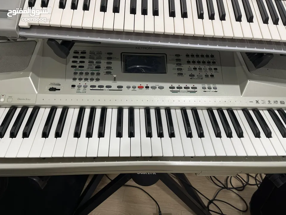 Vega ketron used keyboard with oriental software infinity V 1, release 3.0B