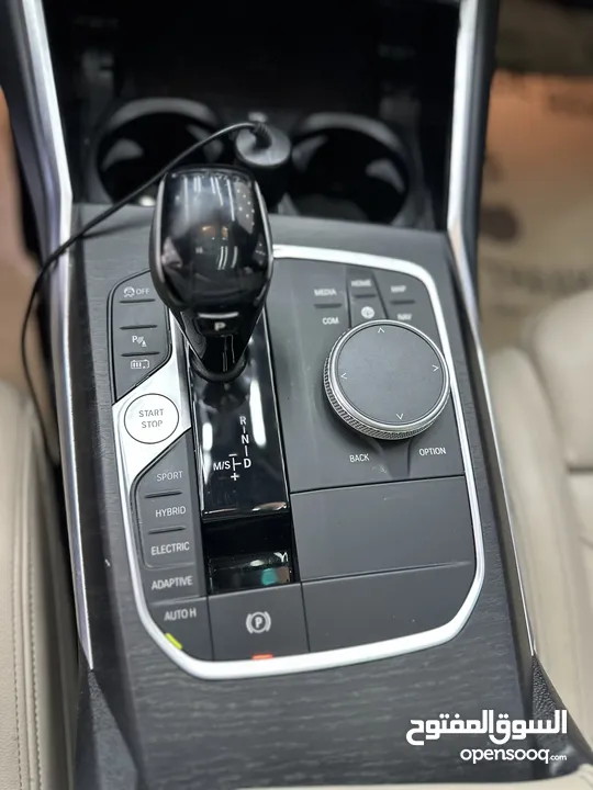 BMW330e فل
