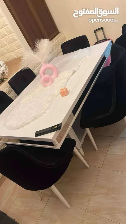 طاوله سفره شبه جديد