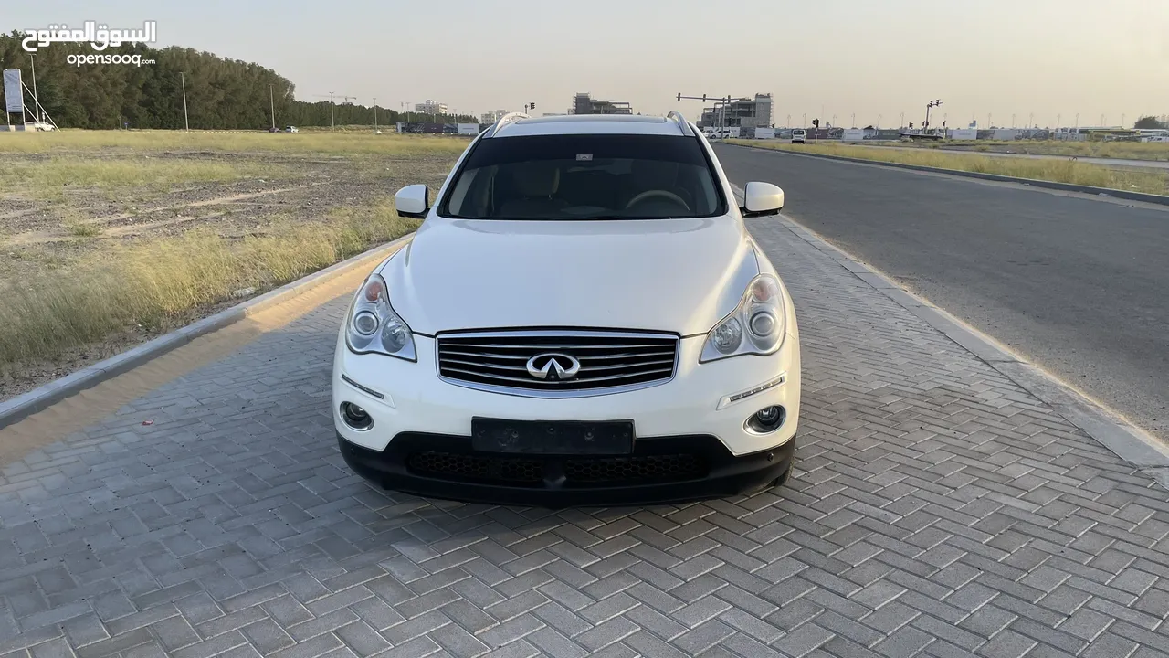 انفينيتي QX50 خليجي بحالة الوكالة