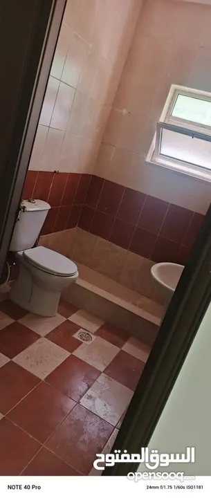 شقه ارضيه للبيع