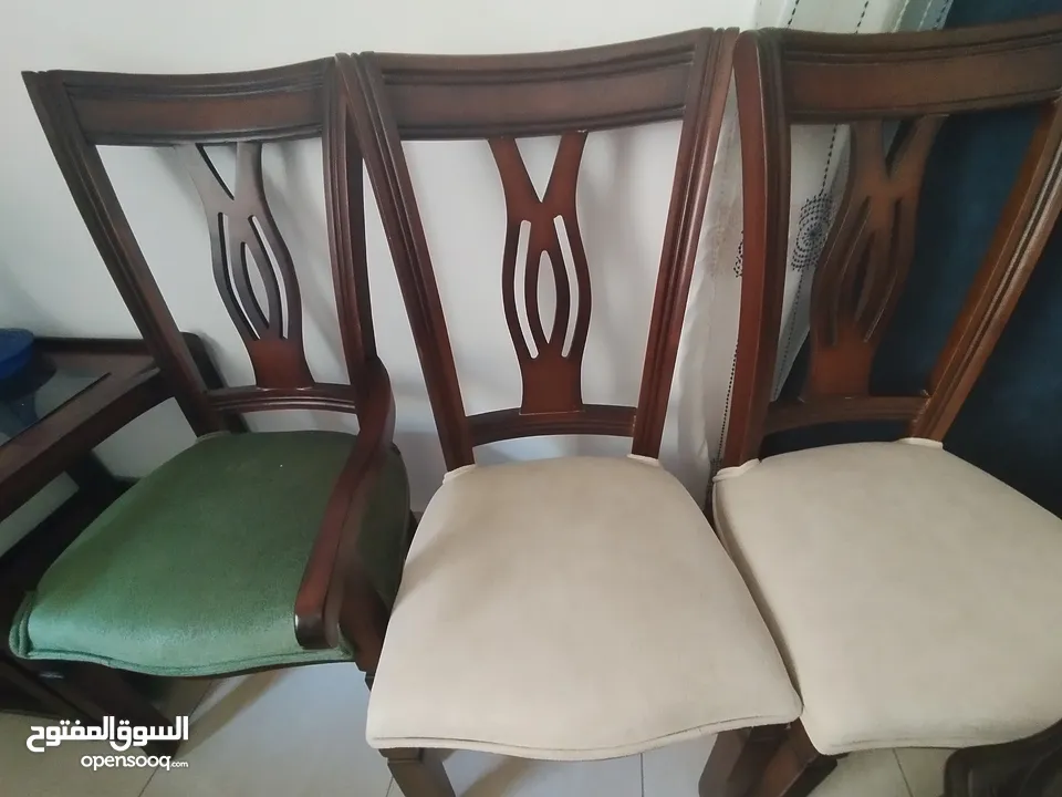 طاولة سفرة بحالة الجديد للبيع