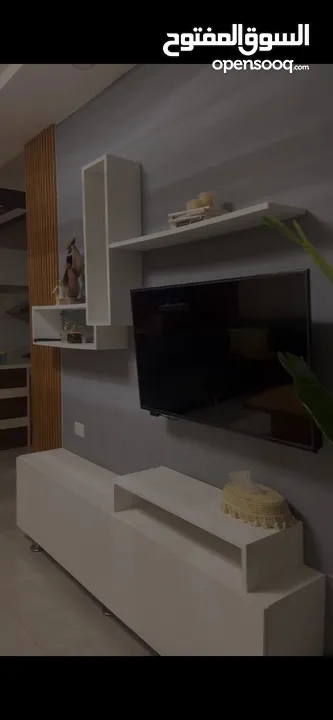 كنب 12مقعد  براحه اسفنج وخشب مرتب تقريبا جديد