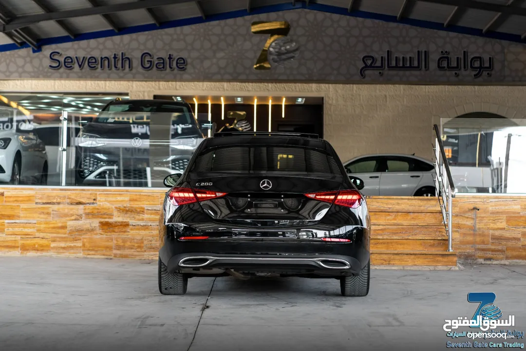Mercedes C200 2023 ( عداد 5 الاف كم )
