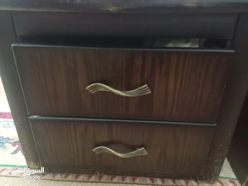 غرفه نوم مجوز + غرفه نوم مفرد مستعمل للبيع