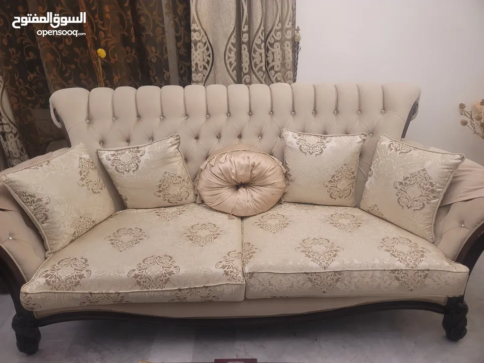 طقم كنب + سفره للبيع