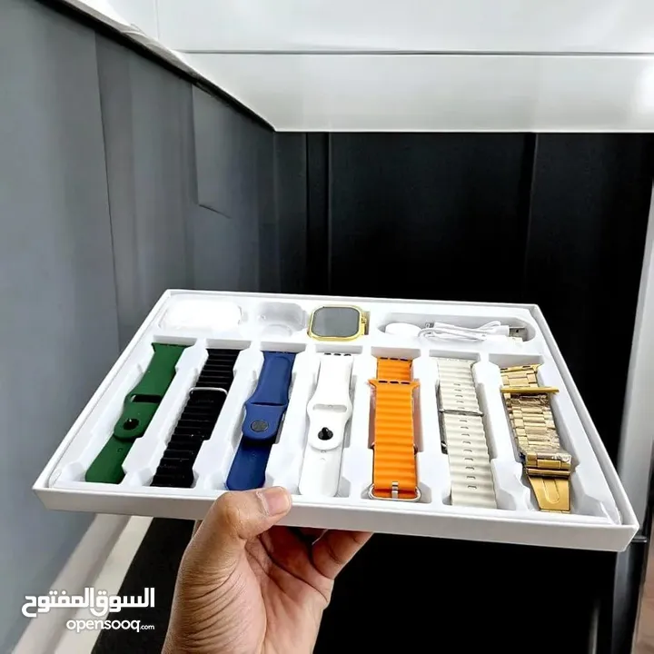 بكج i20 Ultra Max Suit  محتويات البكج:  ساعة i20 Ultra – الإصدار التاسع الجديد كلياً