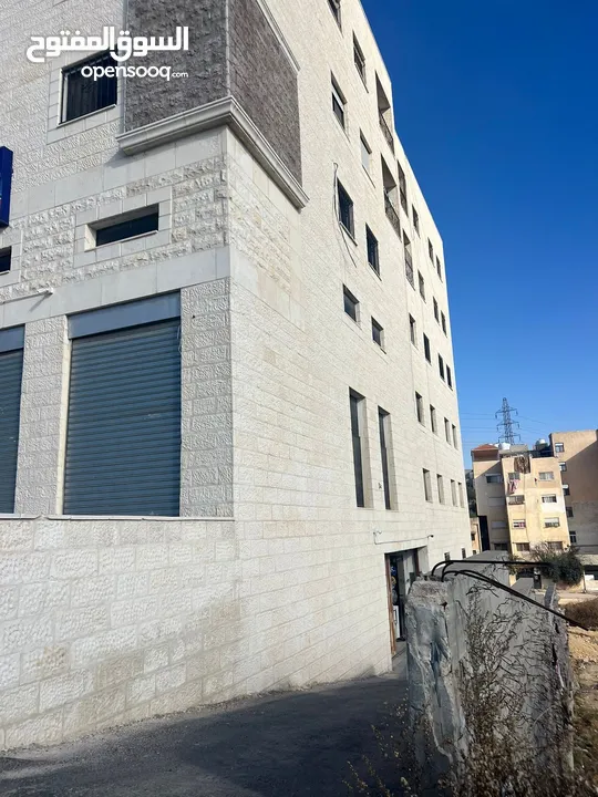 فرصة استثنائية لامتلاك مجمع تجاري متكامل في قلب عمّان