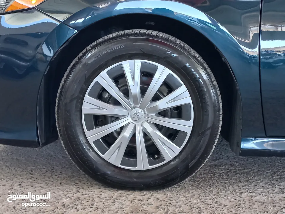 TOYOTA CAMRY HYBRID LITHIUM LE 2020 (تويوتا كامري هايبرد 2020 ليثيوم LE )