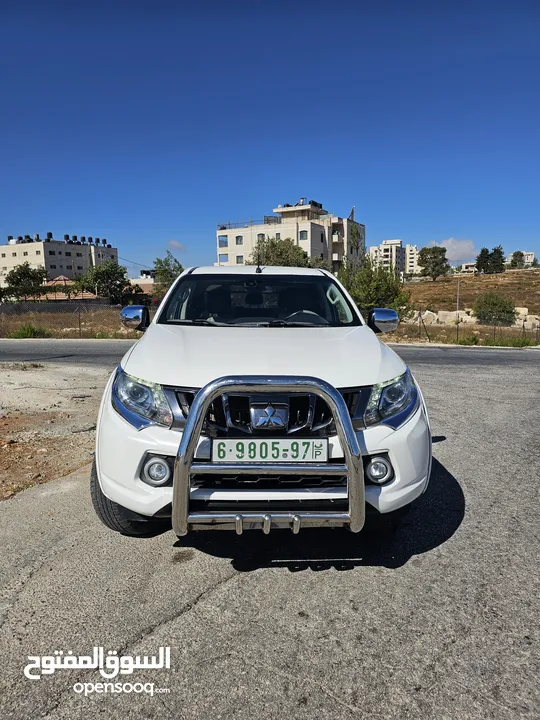 هنتر متسوبيشي L200