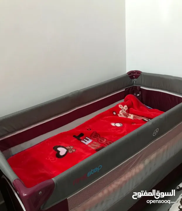bady bed,used for 2 months only