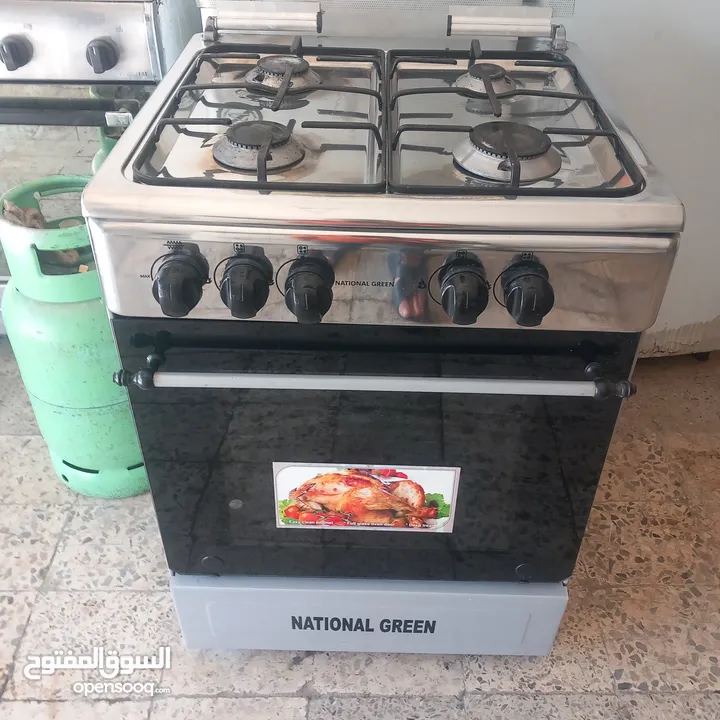 غاز اربع عيون شغال بحاله الوكاله مع.الفرن