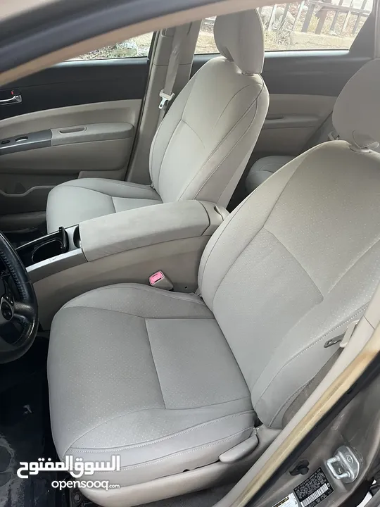 Toyota prius 2005  وارد امريكي مالك وحيد من 2010