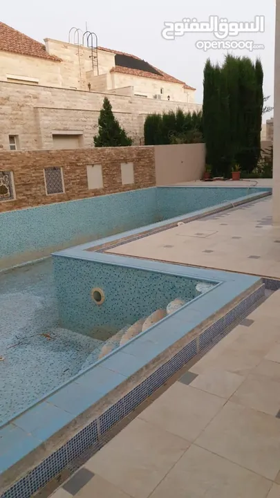 فيلا مستقله للبيع دابوق على مساحه ارض دونم و 28 م