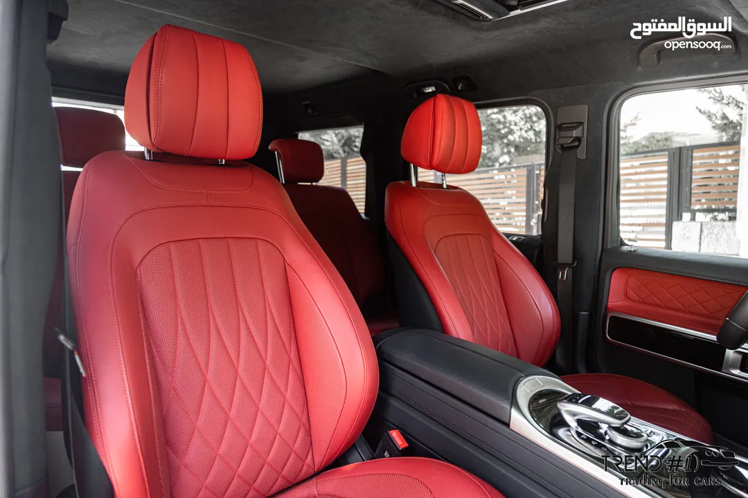 Mercedes G500 2024 Amg kit Night Package   السيارة وارد و كفالة الشركة و قطعت مسافة 2,000 كيلو