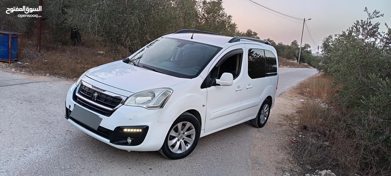 عده سيارات للبيع عدد4
