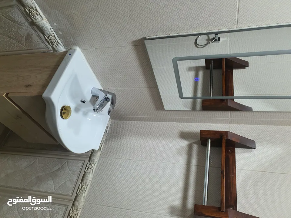 شقة للإيجار دير غبار