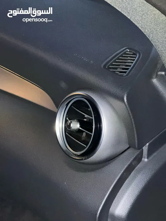 Mercedes C200 Coupe - 2021 / مرسيدس كوبيه C200 موديل 2021