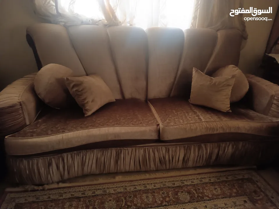 اثاث كنب ضيوف بحاله جيده جدا