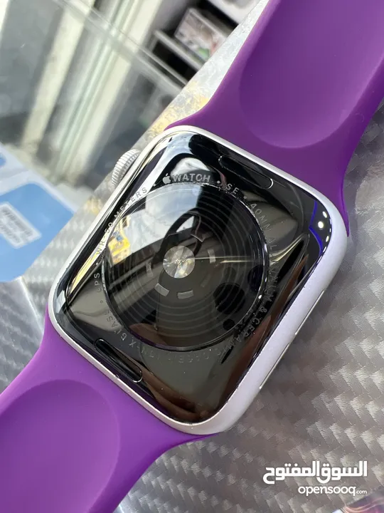 Used Apple Watch Series SE (40mm)  ساعة ايفون اس اي (40 مم) مستعملة بحالة ممتازة بطارية فوق ال95٪؜