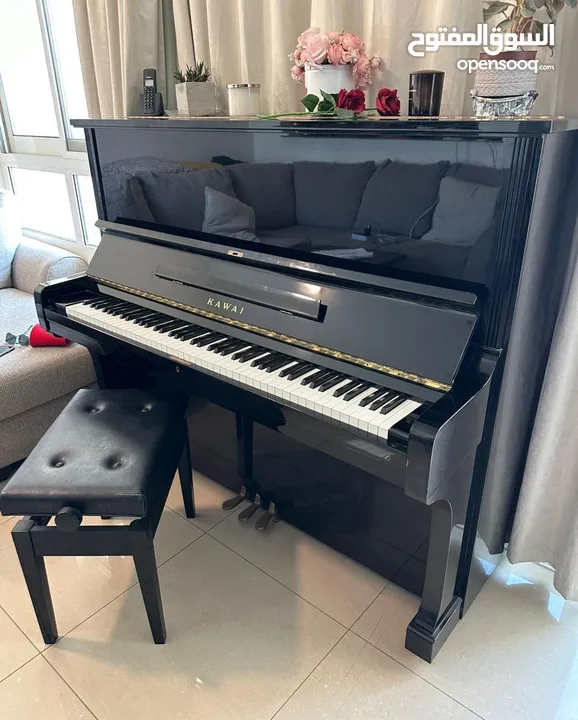 ‏Kawai BL61 Upright piano