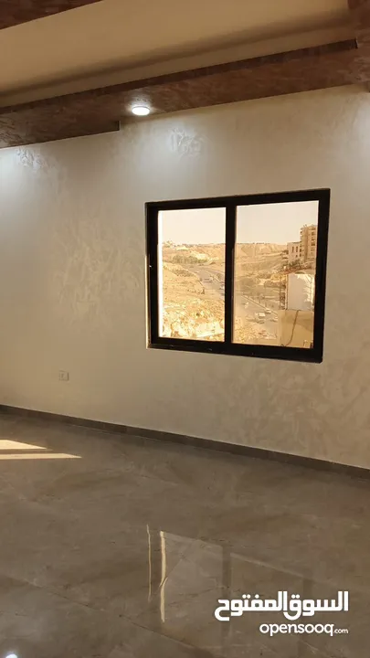 عمارة طابقية مميزة جداً للبيع عبارة 4 طوابق / القويسمة