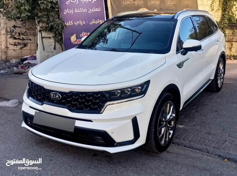 كيا سورينتو فل مسكر مع فتحه سقف بانوراما