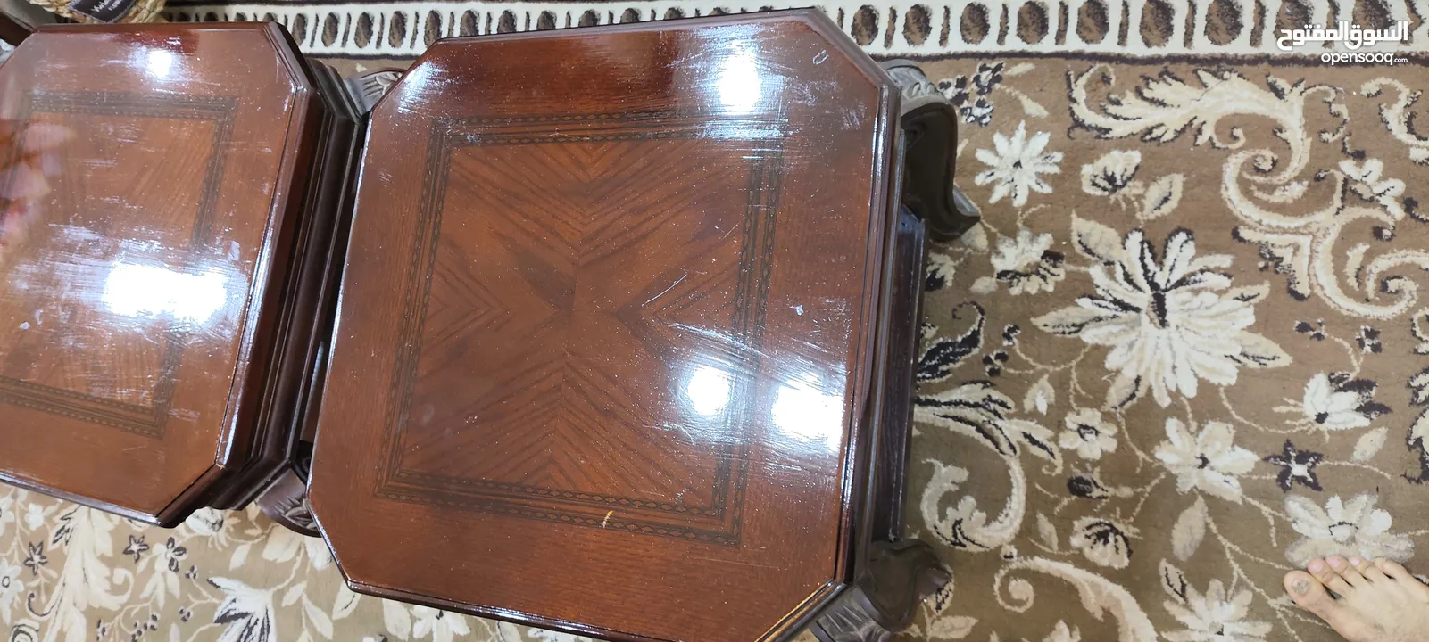 طاولات مستعملة خشب زان قشرة بلوط