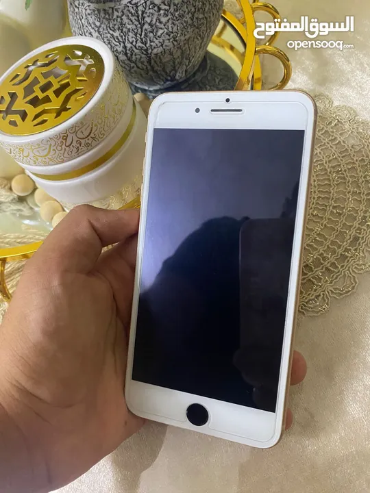 ايفون 8+ مستخدم بحالة منيحة