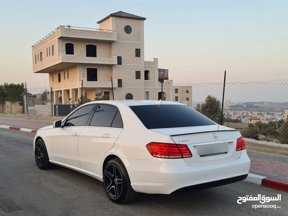 Mercedes E200 __2015