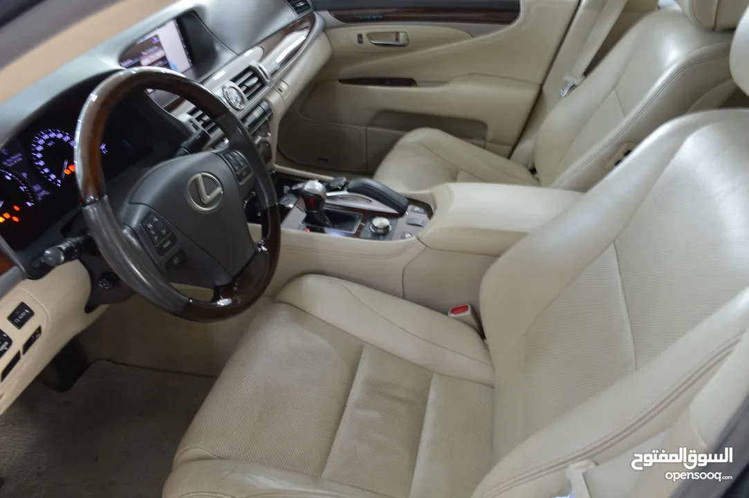 LEXUS LS 460 2016