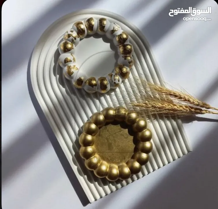 تحف وفازات متوفر بيع جملة ومفرق وب اسعار تناسب الجميع