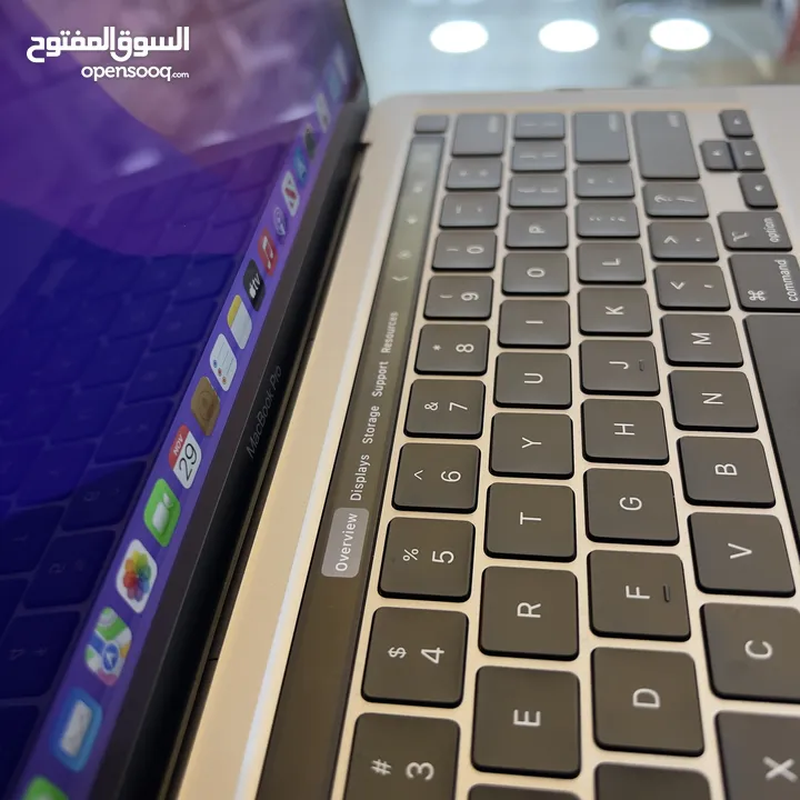 Model: MacBook Pro 2020  CPU: M1 HHD: 512GB  RAM: 8GB Display: 13.3 inch  Battery: 99% Times : 55