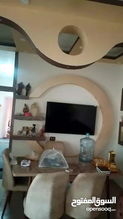 شقة نظيفه جدا جدا للبيع في منطقه هادئة المستنده