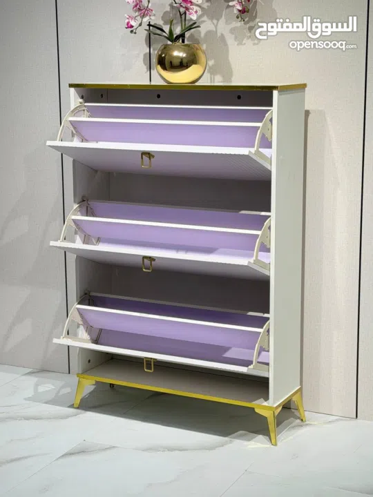 خزانة الأحذية الملكية – لمسة فخامة تغيّر مدخل بيتك بالكامل مش مجرد خزانة... هاي قطعة ديكور راقية