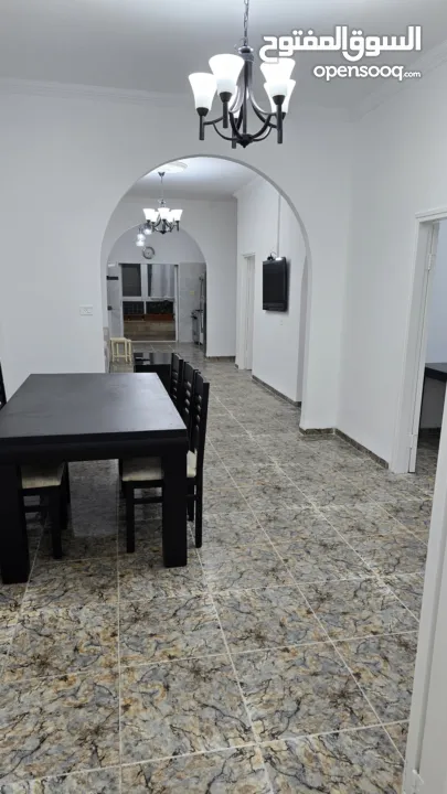 شقه مفروشه 160متر للايجار ط1