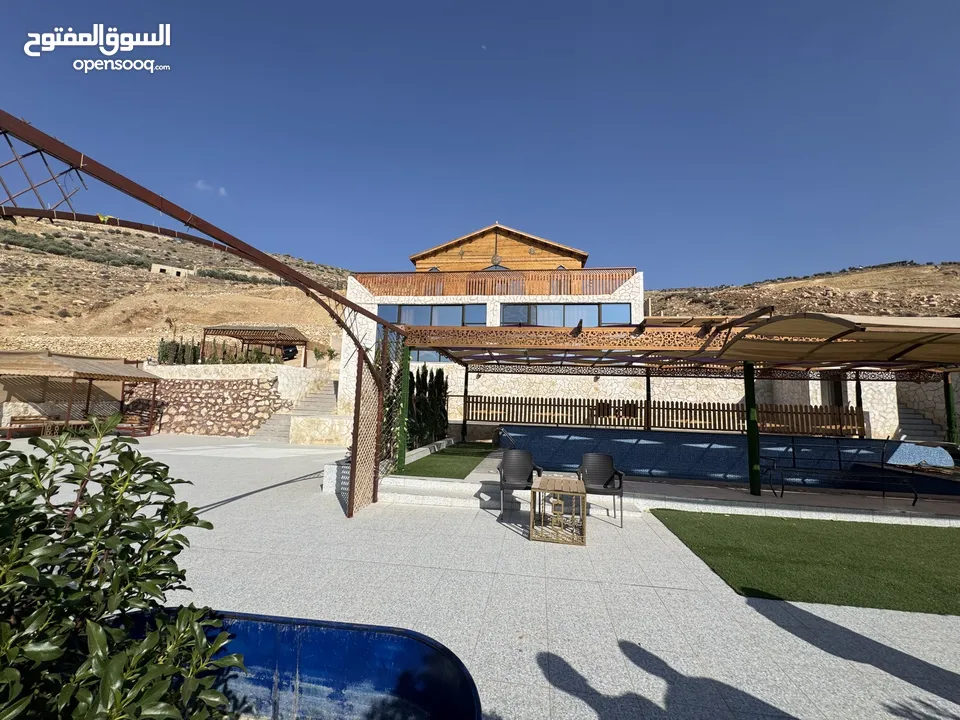 شالية قرب اوتستراد عمان - اربد ب اطلاله مميزة