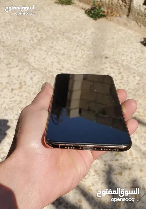 ايفون xs max للبيع او البدل